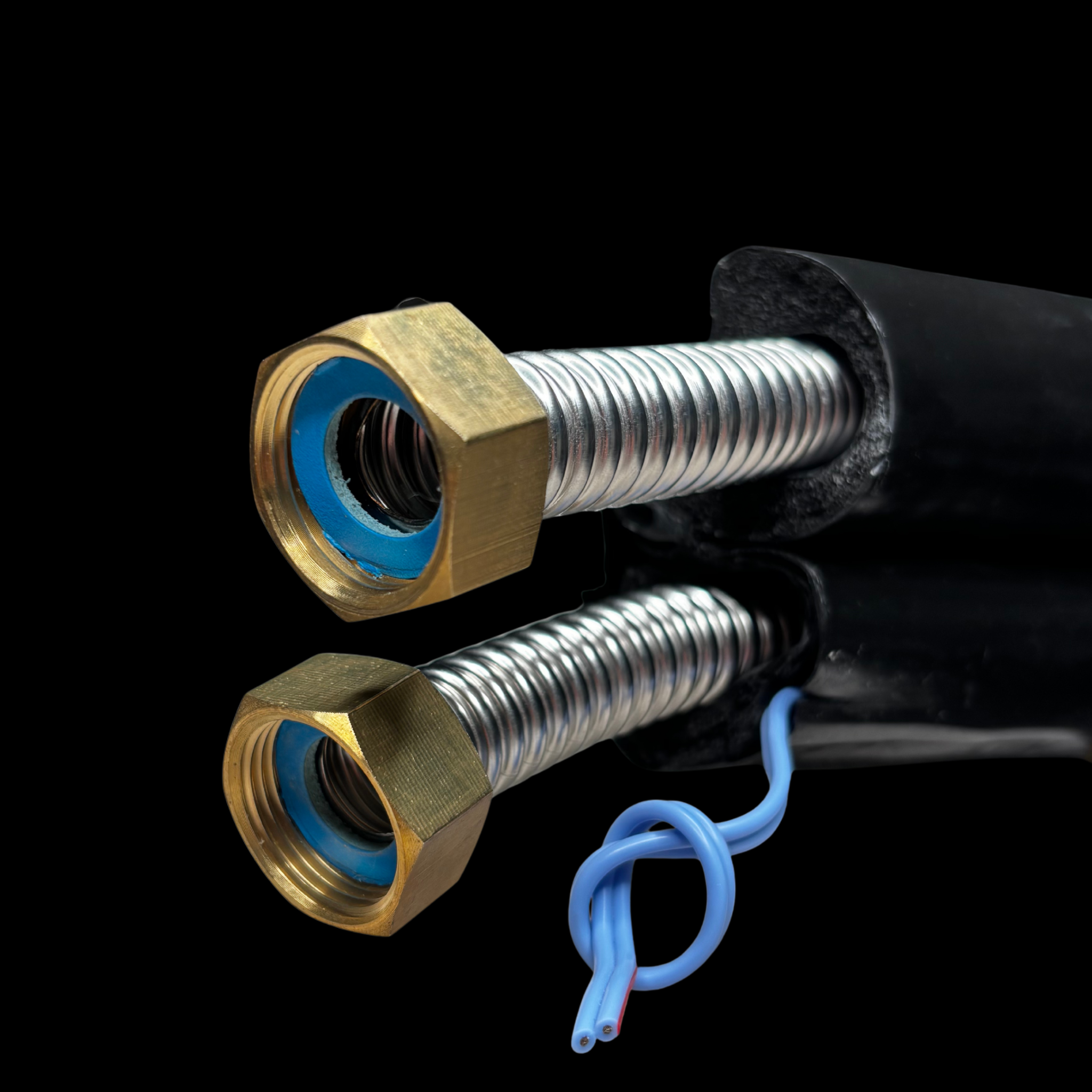 Solarne rury karbowane DN16 w izolacji kauczukowej – elastyczny przewód solarny do instalacji kolektorów słonecznych, odporny na wysoką temperaturę i warunki atmosferyczne.